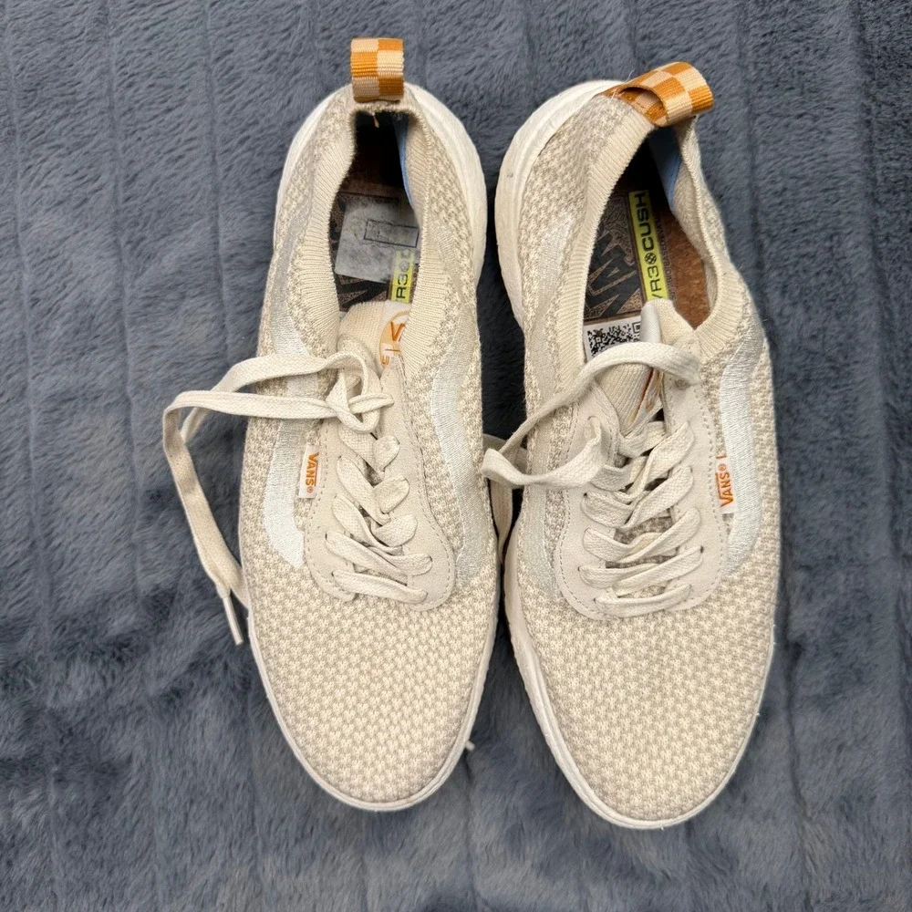 Vans UltraRange VR3 Oatmeal Gum Knit Sneakers Mens 7.5 Womens 9 721356